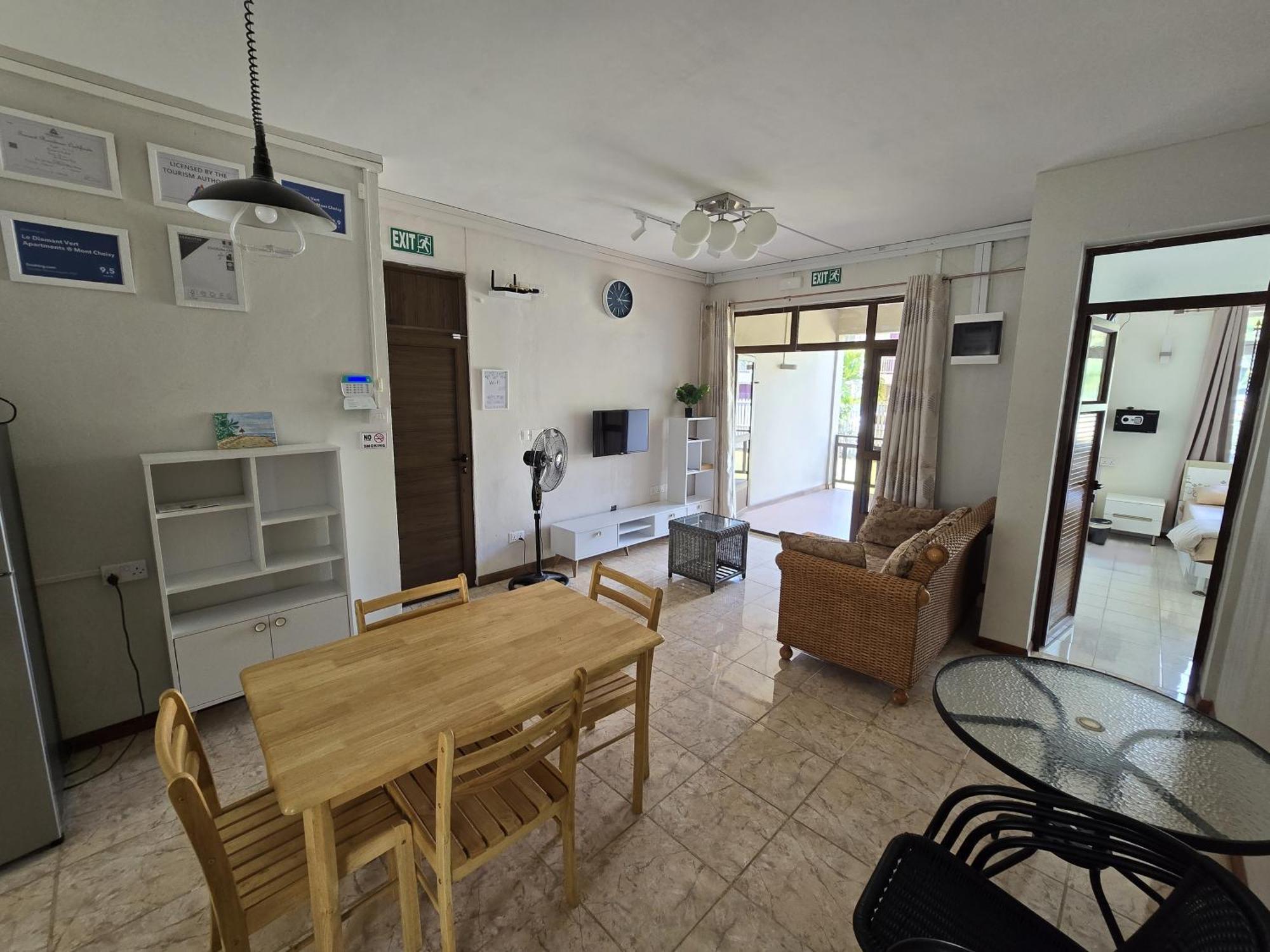 Le Diamant Vert Apartments @ Mont Choisy מראה חיצוני תמונה
